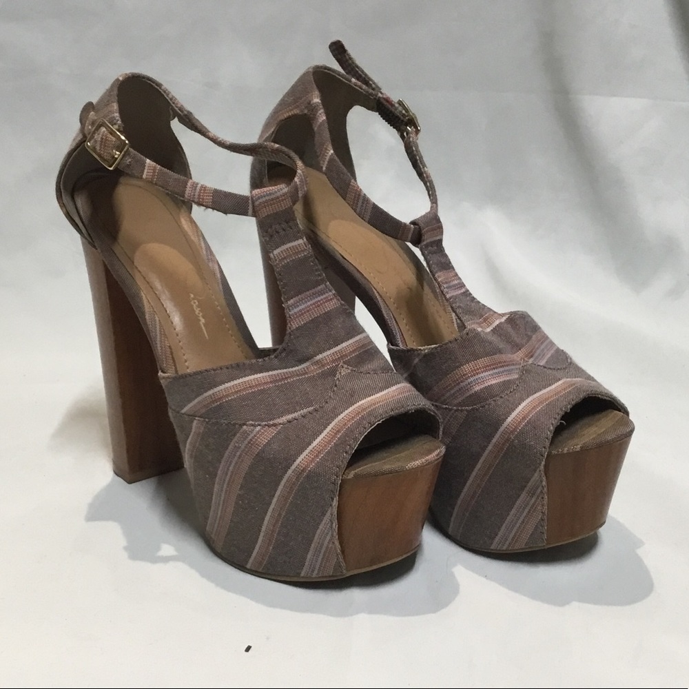 Dany Wood Platform Sandal